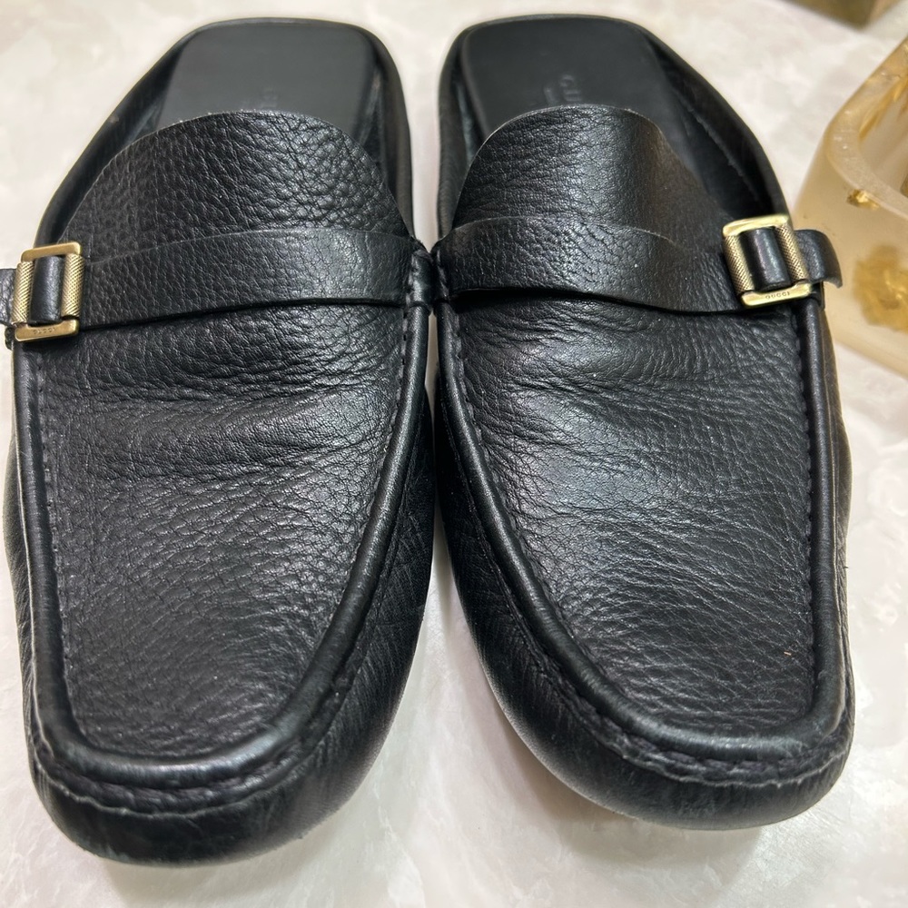 Gucci Leather Slippers / Slides, black, buckle detail, 110104, Size 8 - Picture 1 of 14